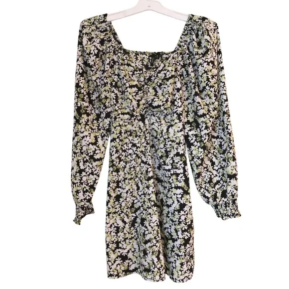 Vero Moda | Dresses | Vero Moda Chaddie Ditsy Floral Black Green White Long  Puff Sleeve Dress Small | Poshmark